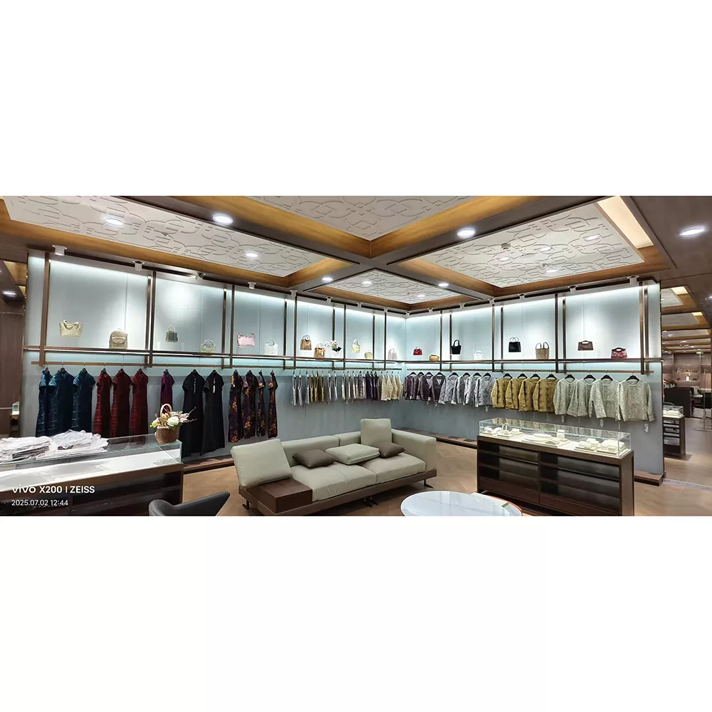 Rak Paparan Pakaian Wanita Besi